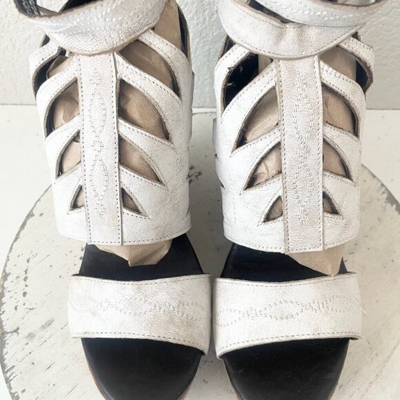 Lane Boots BECCA Wedges Womens 8 Western Cowgirl White Wooden Heeled Sandals - Picture 6 of 11